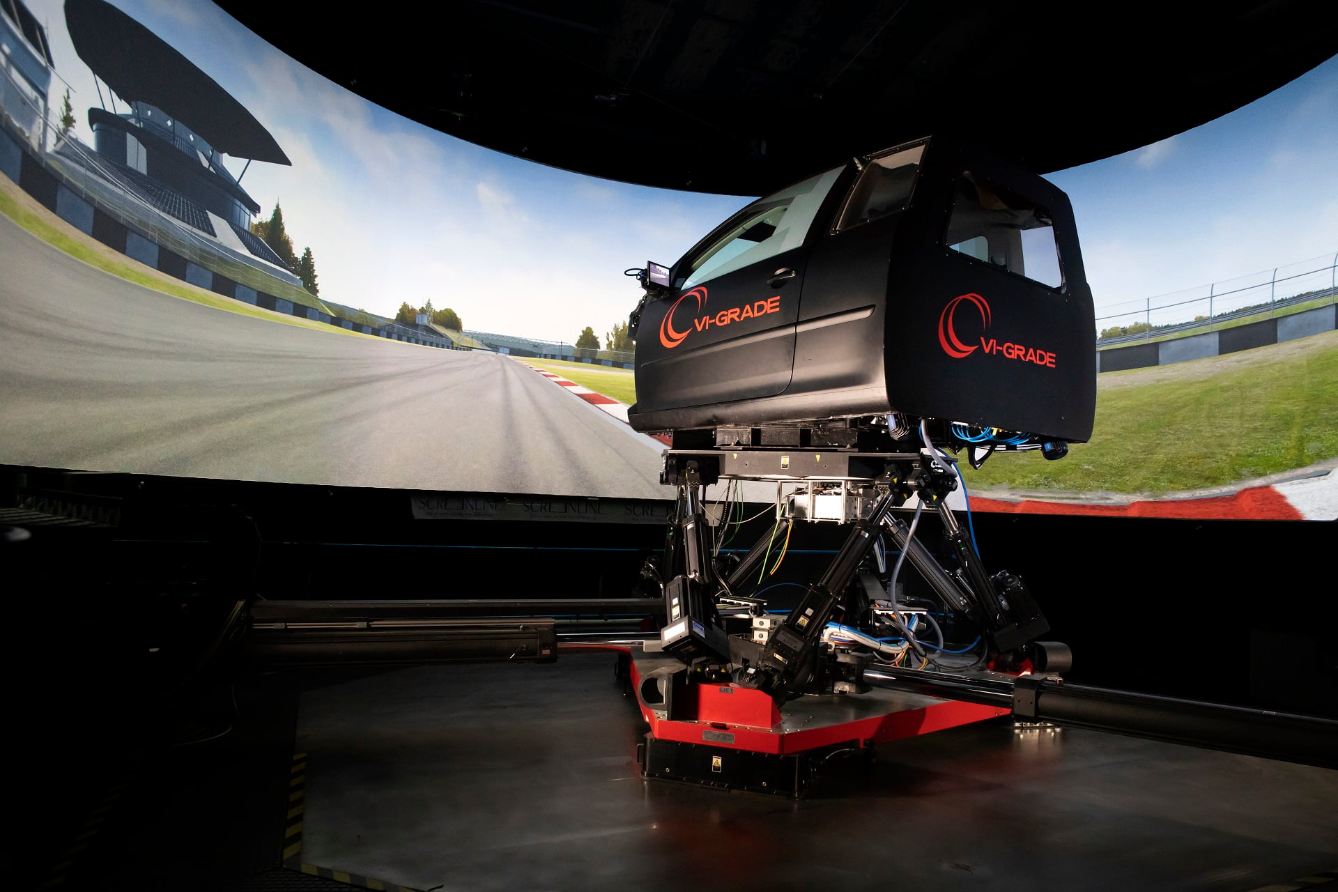 VI-grade – Driving Simulators with dynamically warping projections