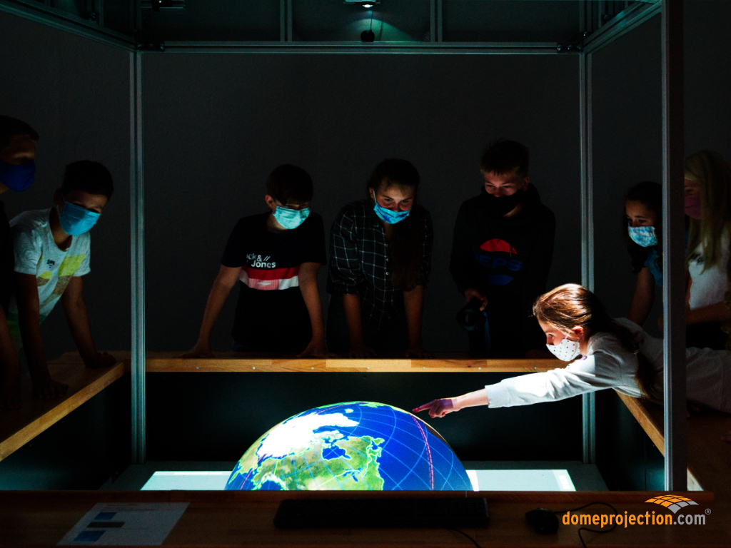 Virtual Reality Learning Space (VRLS)
